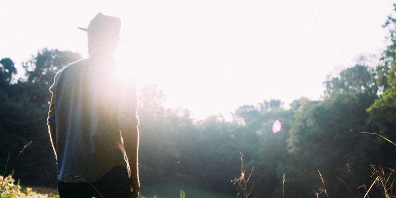 如何为天河智慧城科技公司打造专业且自然的形象照?一份深度拍摄方案解析